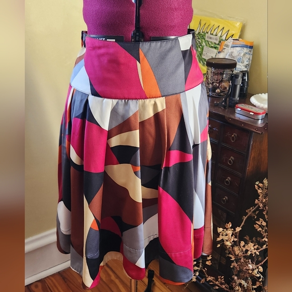 H&M pattern circle skirt with drop waist - Picture 2 of 10
